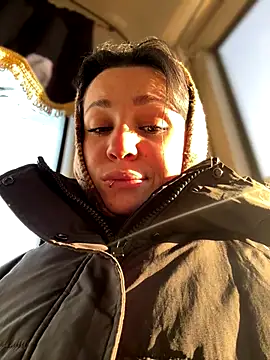 Snapshot of VendiMur chatting on November 11, 2025, 4:07 am VendiMur online show from November 11, 2025, 4:07 am