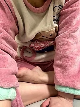 Winnie-1016 online show from January 19, 2026, 10:41 am