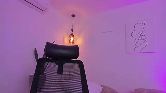 kaylajhonnes6 online show from November 11, 2025, 9:15 am