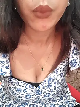 Snapshot of siya_rani67 chatting on December 22, 2025, 6:19 pm siya rani67 online show from December 22, 2025, 6:19 pm