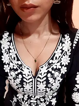 Snapshot of siya_rani67 chatting on April 14, 2026, 4:17 am siya rani67 online show from April 14, 2026, 4:17 am