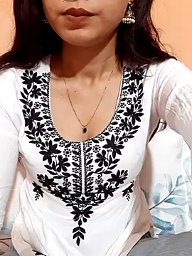 Snapshot of siya_rani67 chatting on April 1, 2026, 1:12 pm siya rani67 online show from April 1, 2026, 1:12 pm