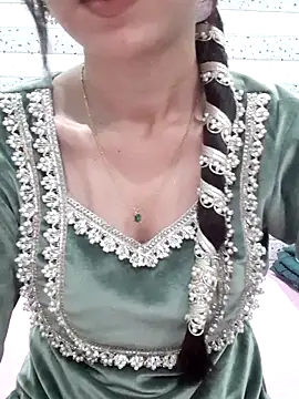 Snapshot of siya_rani67 chatting on February 19, 2026, 6:32 am siya rani67 online show from February 19, 2026, 6:32 am