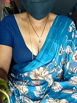Snapshot of SindhuHappy chatting on May 1, 2026, 11:32 pm SindhuHappy online show from May 1, 2026, 11:32 pm