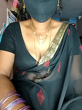 Snapshot of SindhuHappy chatting on April 28, 2026, 11:42 pm SindhuHappy online show from April 28, 2026, 11:42 pm
