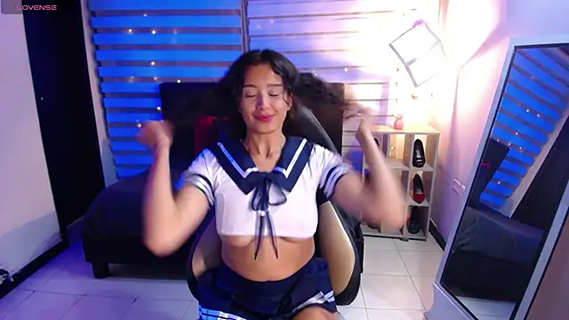 Snapshot of _Mia_Evans_1 chatting on October 17, 2025, 7:59 pm Mia Evans 1 online show from October 17, 2025, 7:59 pm