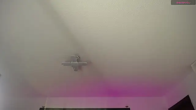 Snapshot of _Charlotte_Collins_ chatting on March 22, 2026, 2:18 pm Charlotte Collins online show from March 22, 2026, 2:18 pm