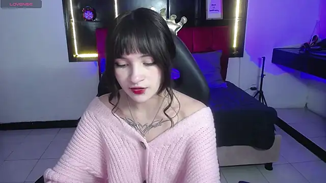 Snapshot of _Charlotte_Collins_ chatting on February 26, 2026, 2:39 pm Charlotte Collins online show from February 26, 2026, 2:39 pm