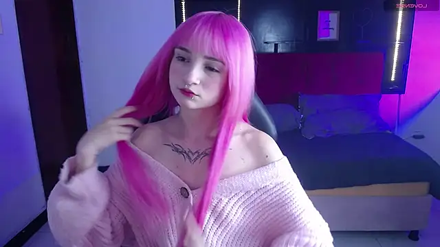 Snapshot of _Charlotte_Collins_ chatting on April 16, 2026, 2:40 pm Charlotte Collins online show from April 16, 2026, 2:40 pm