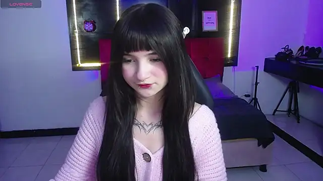 Snapshot of _Charlotte_Collins_ chatting on February 18, 2026, 2:35 pm Charlotte Collins online show from February 18, 2026, 2:35 pm