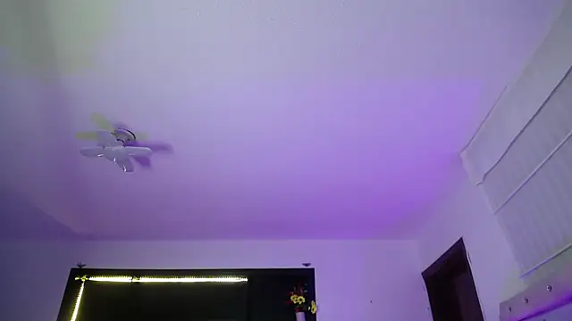 Snapshot of _Charlotte_Collins_ chatting on April 12, 2026, 2:20 pm Charlotte Collins online show from April 12, 2026, 2:20 pm