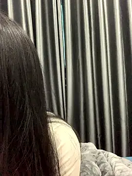 LylyBaby1888 online show from January 14, 2026, 2:15 am