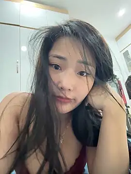 LylyBaby1888 online show from October 20, 2025, 9:15 pm