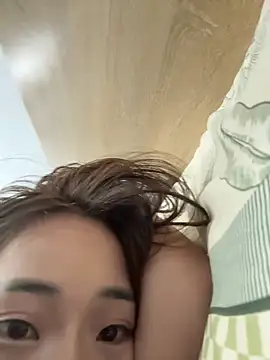 LylyBaby1888 online show from October 1, 2025, 10:46 pm