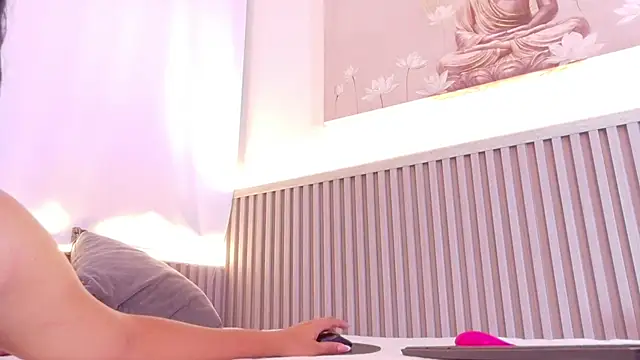 Snapshot of liz_monserrat_1 chatting on March 30, 2026, 7:48 pm liz monserrat 1 online show from March 30, 2026, 7:48 pm