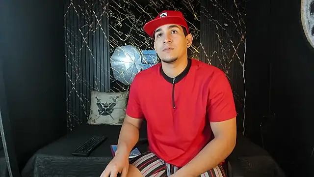 massimo vidal  online show from February 19, 2026, 12:24 pm