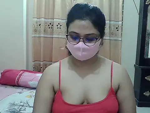 Snapshot of Elena_cruz5 chatting on November 9, 2025, 2:32 pm Elena cruz5 online show from November 9, 2025, 2:32 pm