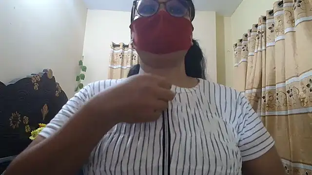 Elena cruz5 online show from April 15, 2026, 2:21 pm