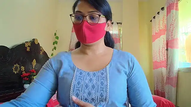 Snapshot of Elena_cruz5 chatting on February 27, 2026, 6:13 am Elena cruz5 online show from February 27, 2026, 6:13 am