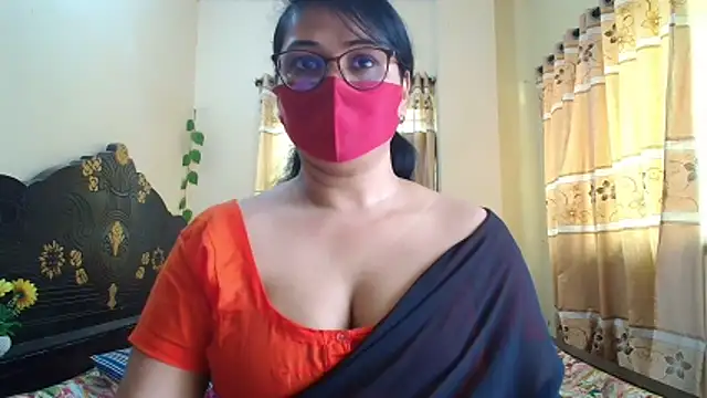 Elena cruz5 online show from May 12, 2026, 3:58 am