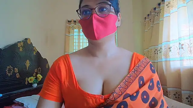 Elena cruz5 online show from July 15, 2026, 5:03 am