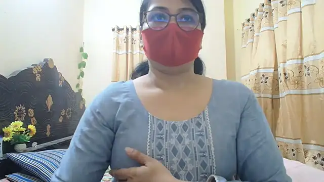 Elena cruz5 online show from May 22, 2026, 4:27 pm