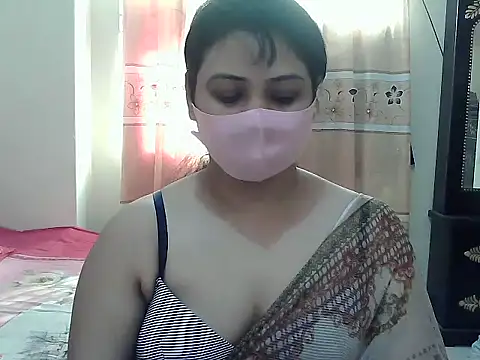 Snapshot of Elena_cruz5 chatting on November 13, 2025, 2:37 am Elena cruz5 online show from November 13, 2025, 2:37 am