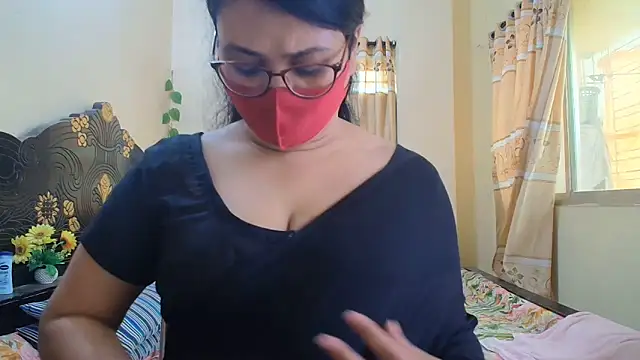 Elena cruz5 online show from May 23, 2026, 4:55 am