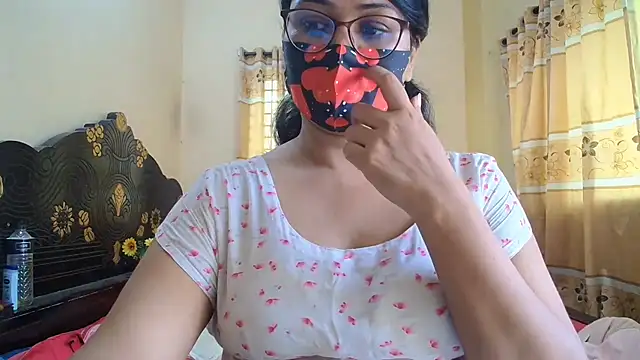 Elena cruz5 online show from June 25, 2026, 5:12 am