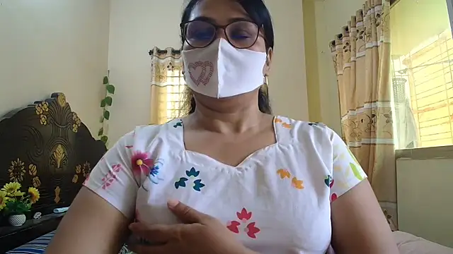 Elena cruz5 online show from May 21, 2026, 7:28 am