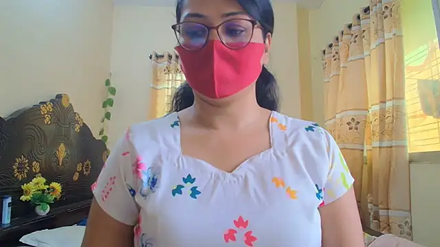 Elena cruz5 online show from May 26, 2026, 3:48 am