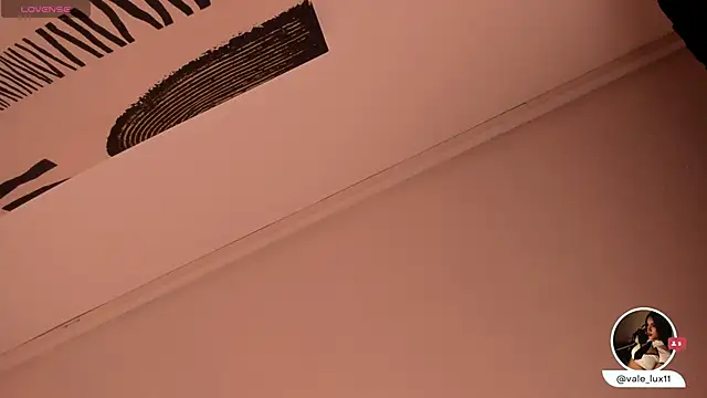 Vale Lux online show from December 18, 2025, 5:34 am