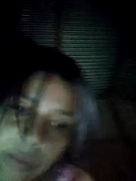 SaraBust online show from April 4, 2026, 3:35 am