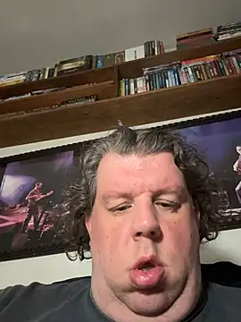 Stephanie1984 online show from May 13, 2026, 4:41 am