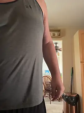 Stephanie1984 online show from April 15, 2026, 12:10 pm