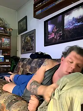 Snapshot of Stephanie1984 chatting on December 5, 2025, 3:27 am Stephanie1984 online show from December 5, 2025, 3:27 am