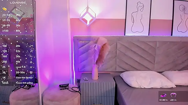 Snapshot of Mia_Valentine_ chatting on October 4, 2025, 10:00 pm Mia Valentine online show from October 4, 2025, 10:00 pm