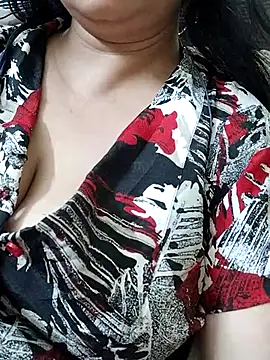 Snapshot of Janvi_-Love chatting on September 15, 2025, 6:14 am Janvi -Love online show from September 15, 2025, 6:14 am