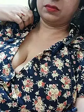 Snapshot of Janvi_-Love chatting on September 13, 2025, 6:13 am Janvi -Love online show from September 13, 2025, 6:13 am