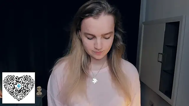 KerenFurguson online show from October 17, 2025, 6:53 pm