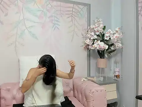 Snapshot of Liasweetie_ chatting on September 26, 2025, 9:16 am Liasweetie online show from September 26, 2025, 9:16 am