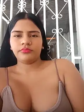 Snapshot of daringxxxhot chatting on September 29, 2025, 12:55 pm daringxxxhot online show from September 29, 2025, 12:55 pm