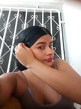 Snapshot of daringxxxhot chatting on September 22, 2025, 12:55 pm daringxxxhot online show from September 22, 2025, 12:55 pm
