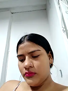Snapshot of daringxxxhot chatting on September 26, 2025, 10:22 am daringxxxhot online show from September 26, 2025, 10:22 am