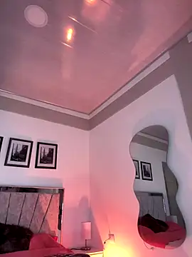 RedVelvet Dream online show from September 19, 2025, 11:31 pm