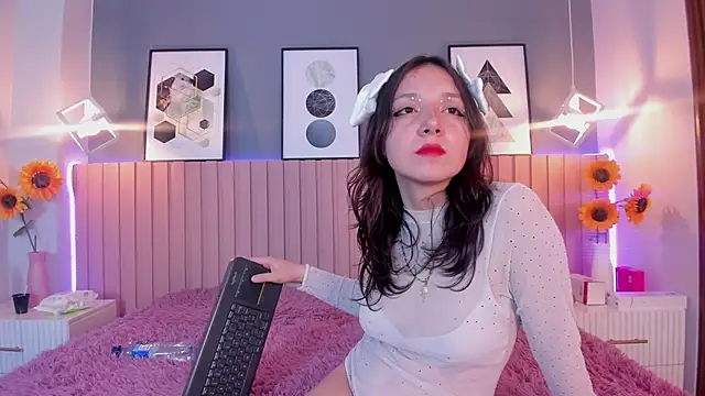 Snapshot of Nina_Ford chatting on March 17, 2026, 3:09 am Nina Ford online show from March 17, 2026, 3:09 am