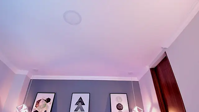 Snapshot of Nina_Ford chatting on April 25, 2026, 3:20 am Nina Ford online show from April 25, 2026, 3:20 am