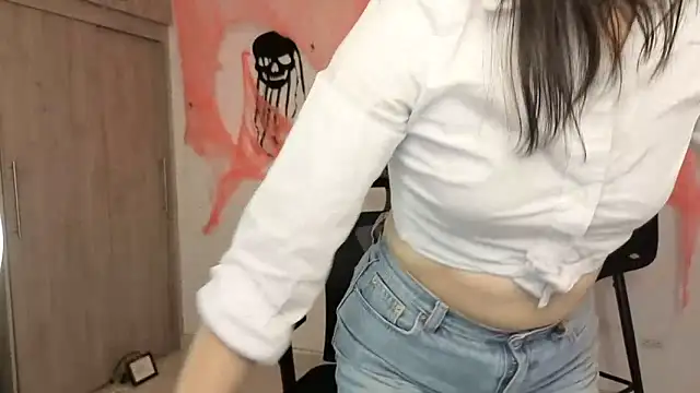 AlessandraLB online show from October 15, 2025, 1:37 am