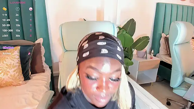 Snapshot of MissMahala_ chatting on September 24, 2025, 7:53 pm MissMahala online show from September 24, 2025, 7:53 pm