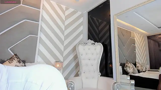 Snapshot of MissMahala_ chatting on September 20, 2025, 8:14 pm MissMahala online show from September 20, 2025, 8:14 pm